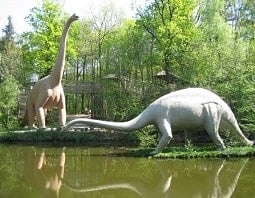 2 große Dinosaurier
